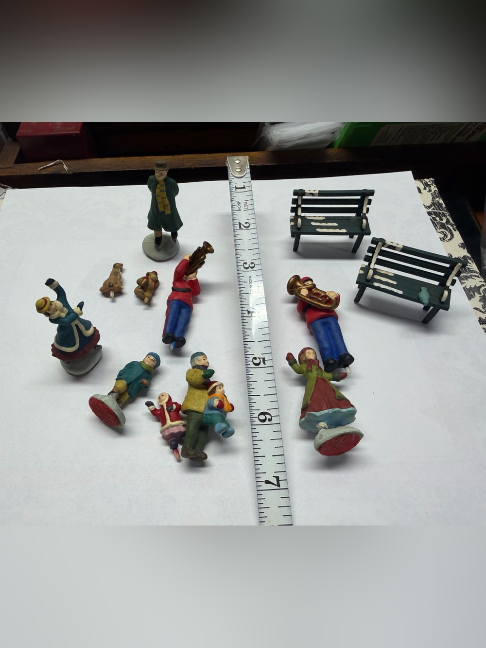 Vintage Minature Diorama Christmas Village People And Accessories Lot  12 pieces